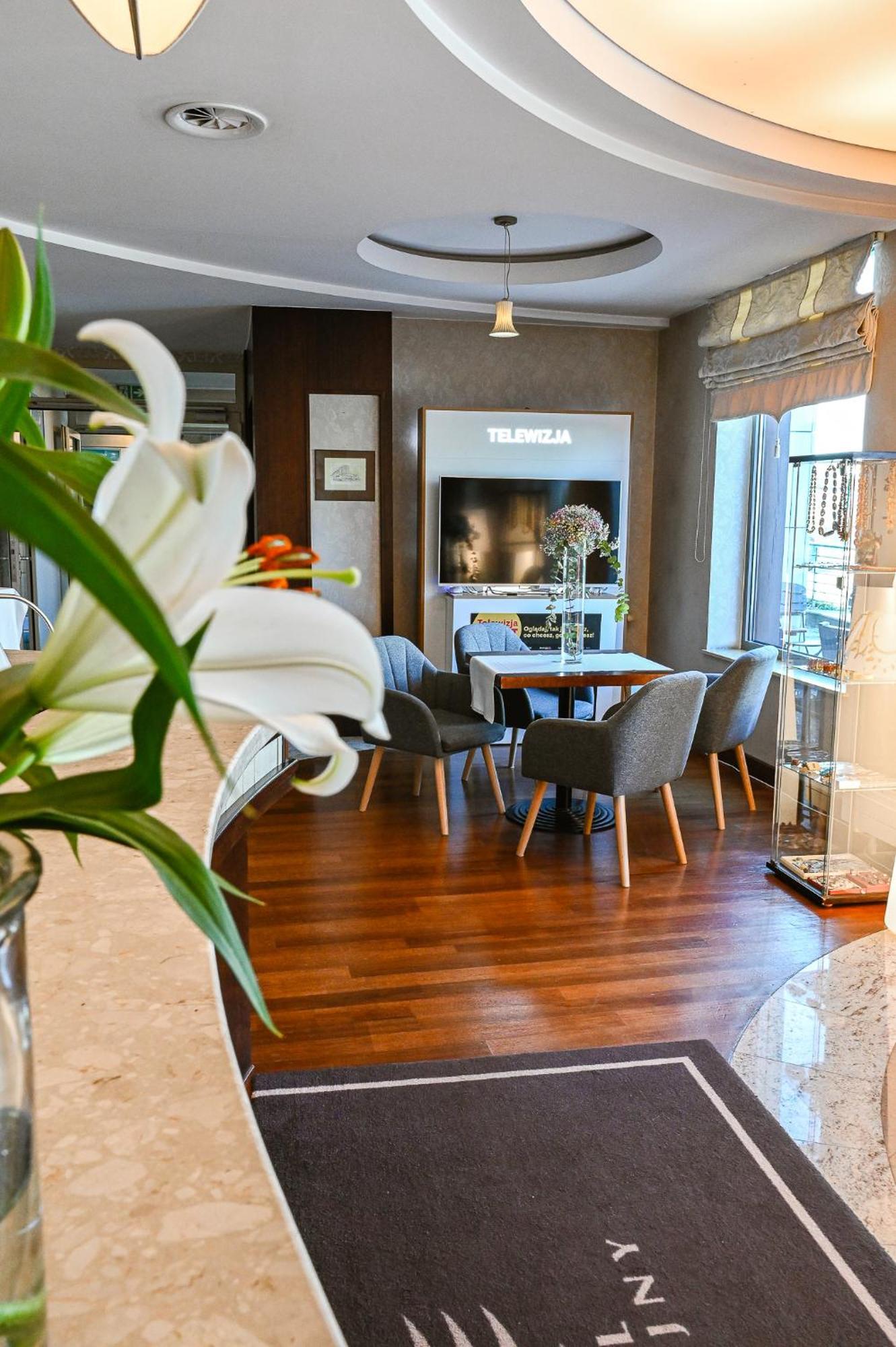 Hotel Kuracyjny Spa & Wellness Гдыня Экстерьер фото